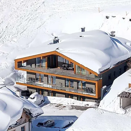 Aparthotel Mountain 4*